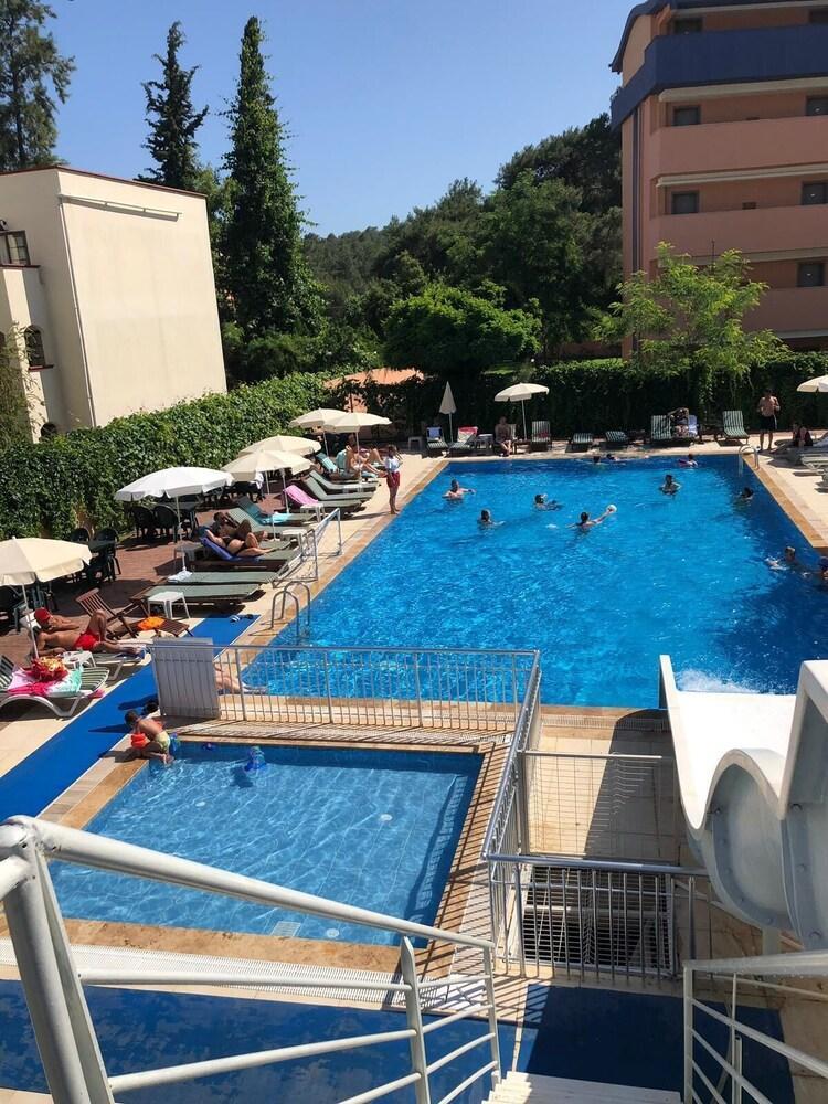 Monna Roza Beach Hotel ケメル エクステリア 写真