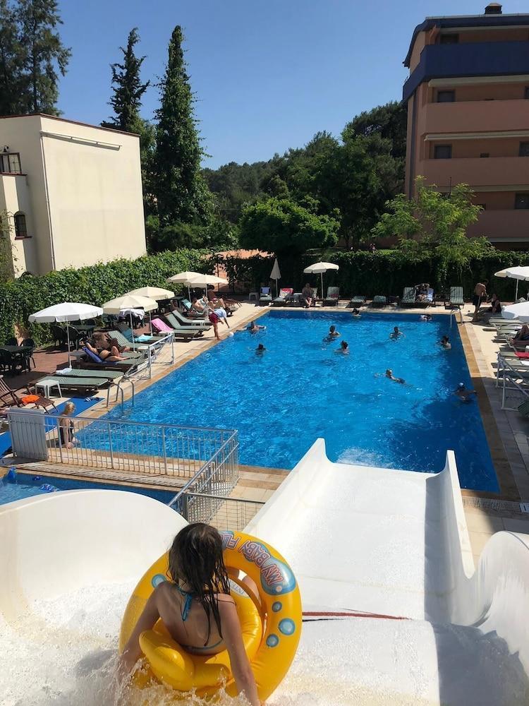 Monna Roza Beach Hotel ケメル エクステリア 写真